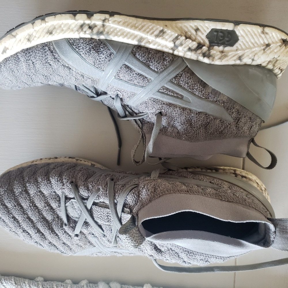 Mens ASICS running shoes